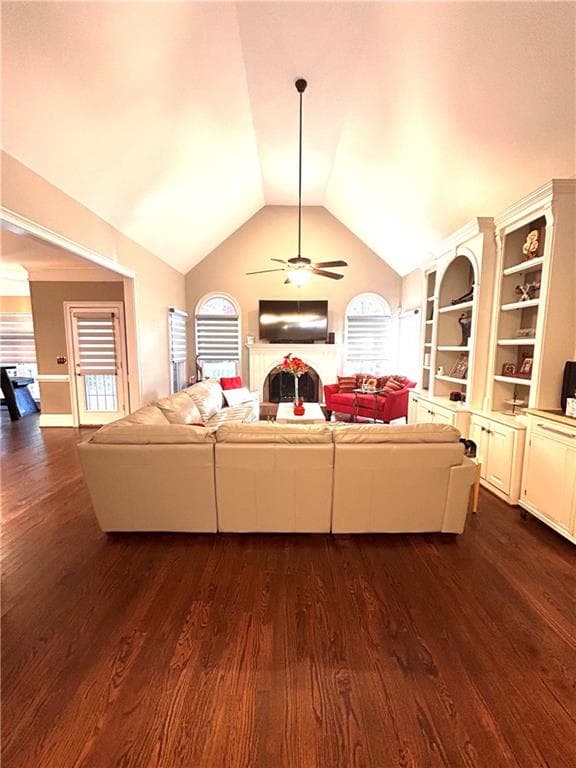 3 bedroom, 3 bathroom, 2,467 sq ft single family residence for sale at 403 Magnolia Court, Loganville, GA 30052 — photo 4