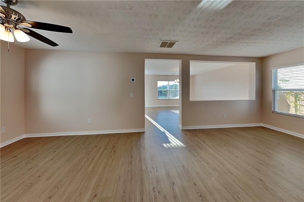 3 bedroom, 3 bathroom, 2,115 sq ft single family residence for rent at 108 Silver Bow Lane, Dallas, GA 30157 for $1,925 a month — photo 2