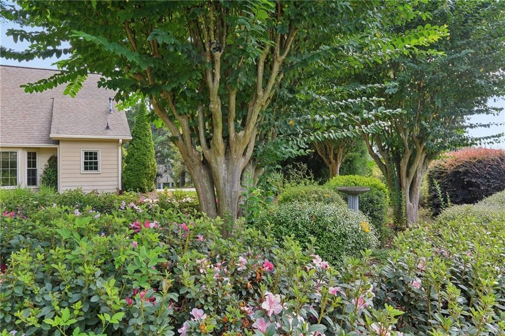 4 bedroom, 3 bathroom, 2,726 sq ft single family residence for sale at 4357 Karls Gate Drive, Marietta, GA 30068 — photo 7
