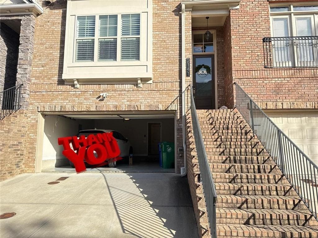 3 bedroom, 4 bathroom, 2,720 sq ft townhouse for rent at 2141 COVENTRY Drive, Brookhaven, GA 30319 for $3,600 a month — photo 3