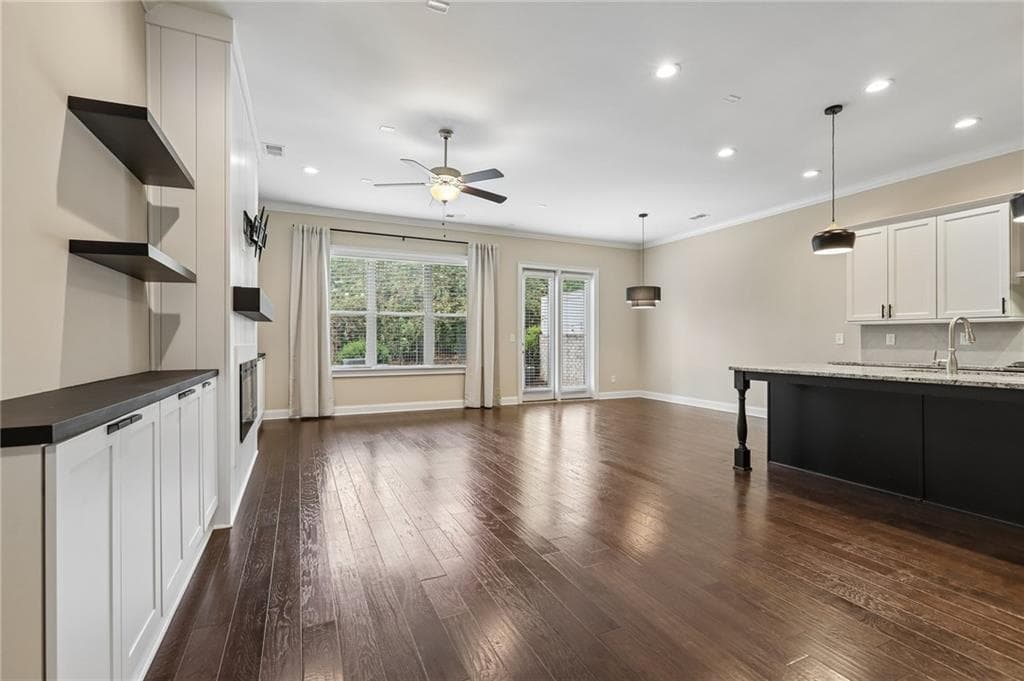 3 bedroom, 4 bathroom, 2,656 sq ft townhouse for sale at 3466 Fenton Drive, Smyrna, GA 30080 — photo 6