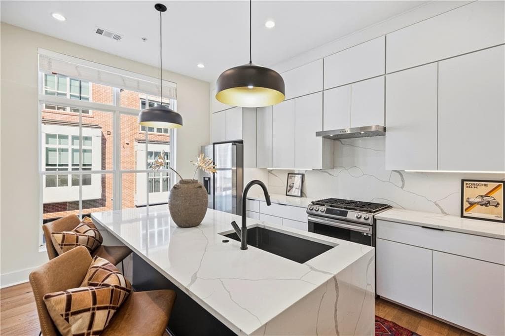 3 bedroom, 4 bathroom, 1,981 sq ft townhouse for sale at 75 Boulevard 9, Atlanta, GA 30312 — photo 5