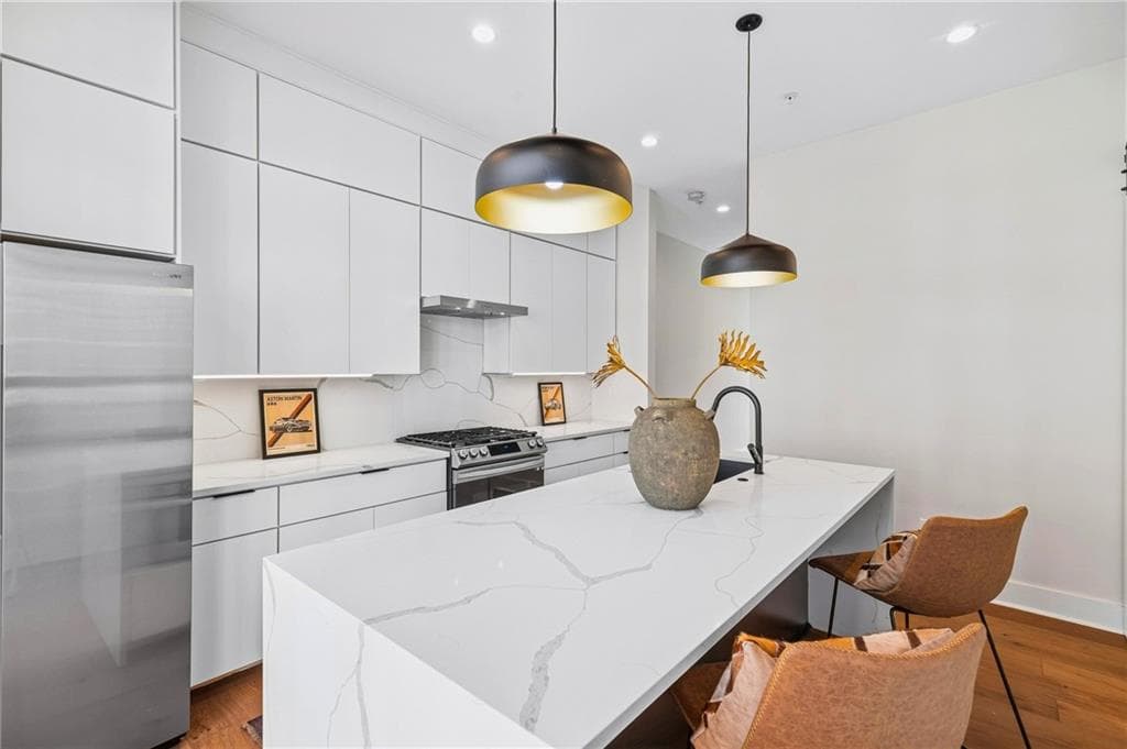 3 bedroom, 4 bathroom, 1,981 sq ft townhouse for sale at 75 Boulevard 9, Atlanta, GA 30312 — photo 6