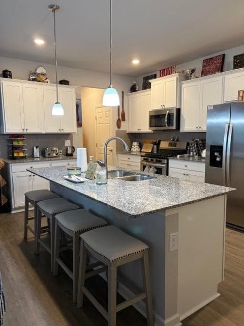 4 bedroom, 3 bathroom, 2,412 sq ft single family residence for sale at 79 Wyevale Court, Braselton, GA 30517 — photo 7