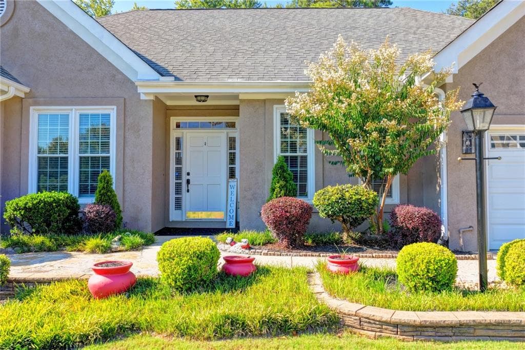 3 bedroom, 2 bathroom, 2,408 sq ft single family residence for sale at 2949 Gavin Place, Duluth, GA 30096 — photo 5
