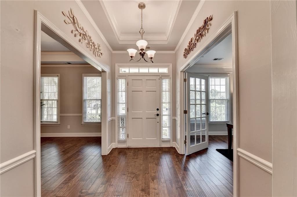 3 bedroom, 2 bathroom, 2,408 sq ft single family residence for sale at 2949 Gavin Place, Duluth, GA 30096 — photo 6