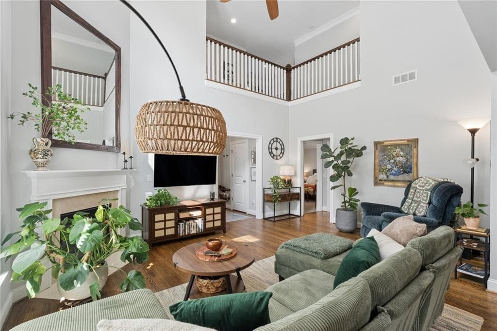 4 bedroom, 3 bathroom, 2,559 sq ft single family residence under contract at 1673 Barfield Run, Atlanta, GA 30318 — photo 4