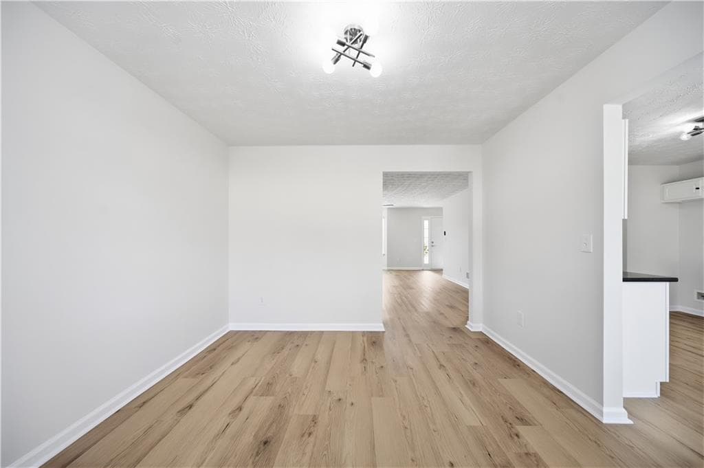 3 bedroom, 3 bathroom, 1,600 sq ft single family residence for sale at 2479 Feathertree Lane, Lawrenceville, GA 30044 — photo 8