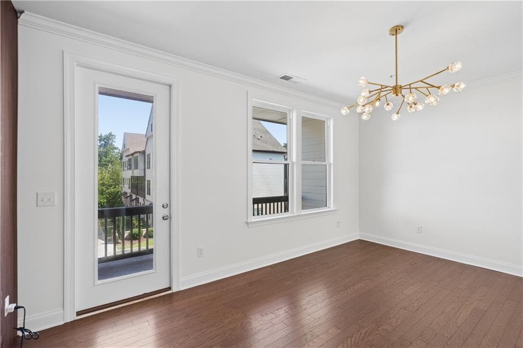 3 bedroom, 4 bathroom, 1,896 sq ft townhouse for sale at 6548 Beacon Drive, Sandy Springs, GA 30328 — photo 9