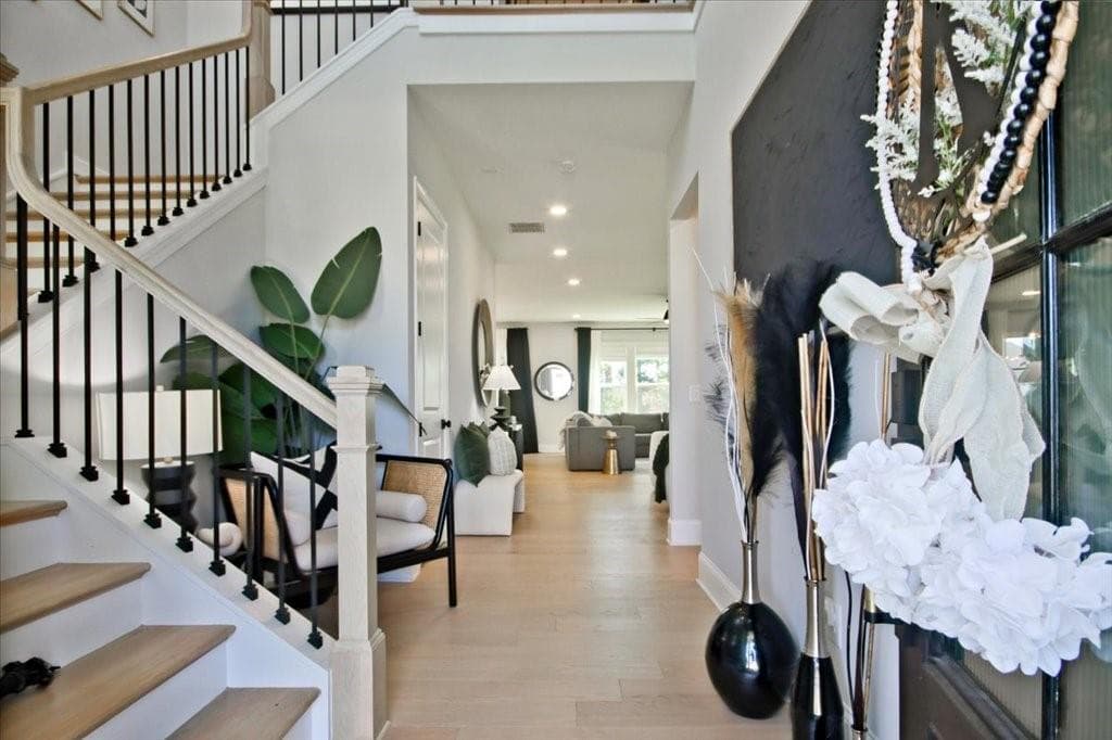 5 bedroom, 4 bathroom, 3,392 sq ft single family residence for sale at 6410 Wallace Farms Drive, Cumming, GA 30028 — photo 5