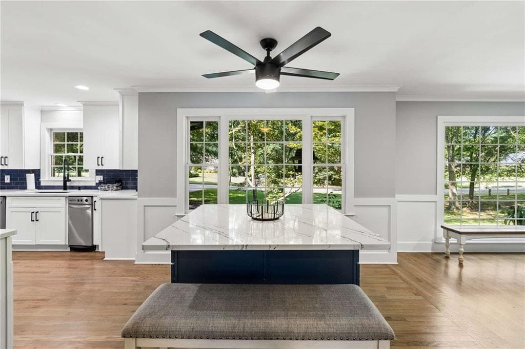 6 bedroom, 5 bathroom, 4,975 sq ft single family residence for sale at 7625 Nesbit Ferry Road, Sandy Springs, GA 30350 — photo 9