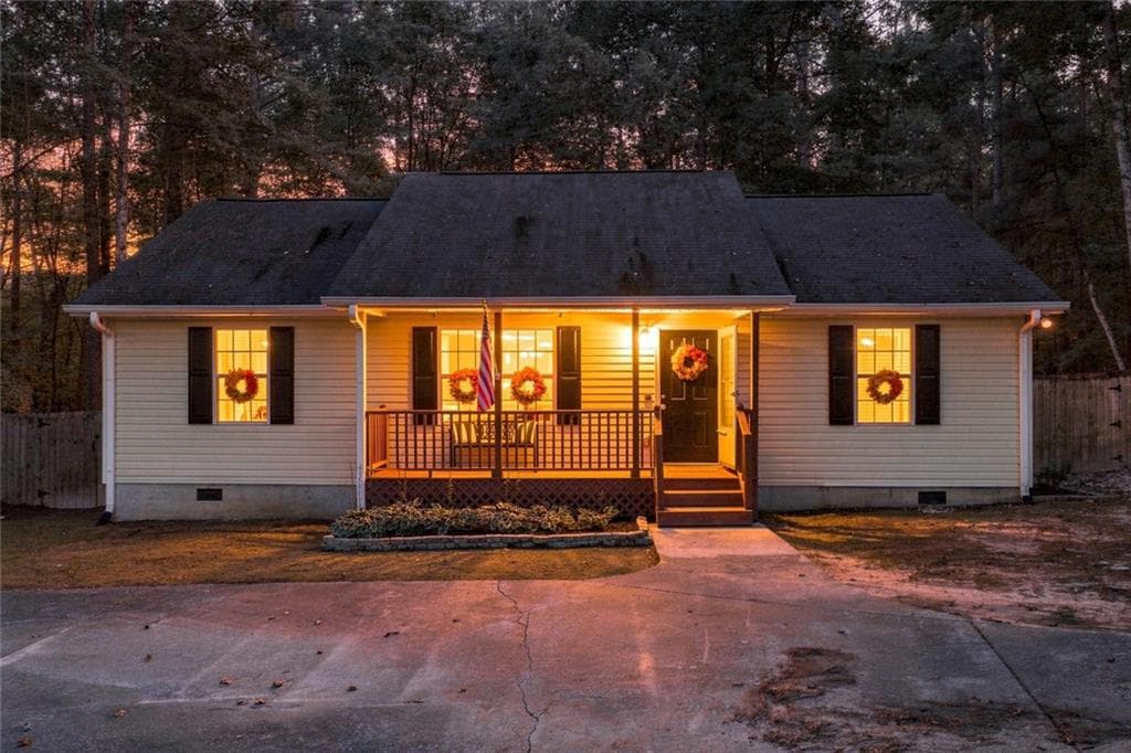 3 bedroom, 2 bathroom, 1,208 sq ft single family residence for sale at 77 Old Brock Road, Rockmart, GA 30153 — photo 2