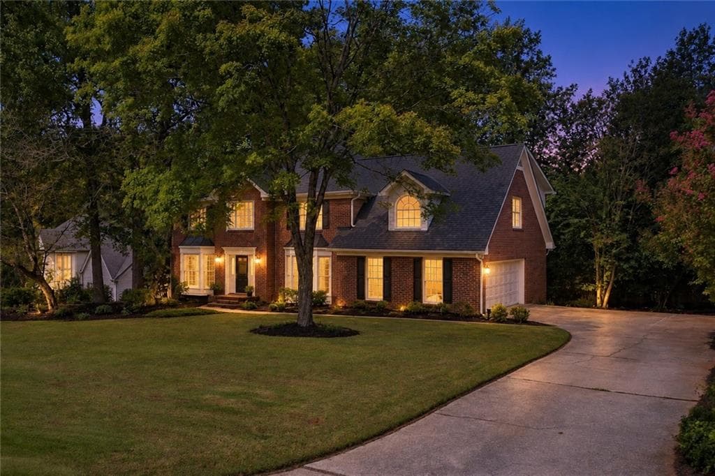 4 bedroom, 3 bathroom, 3,088 sq ft single family residence for sale at 12200 Wexford Club Drive, Roswell, GA 30075 — photo 2