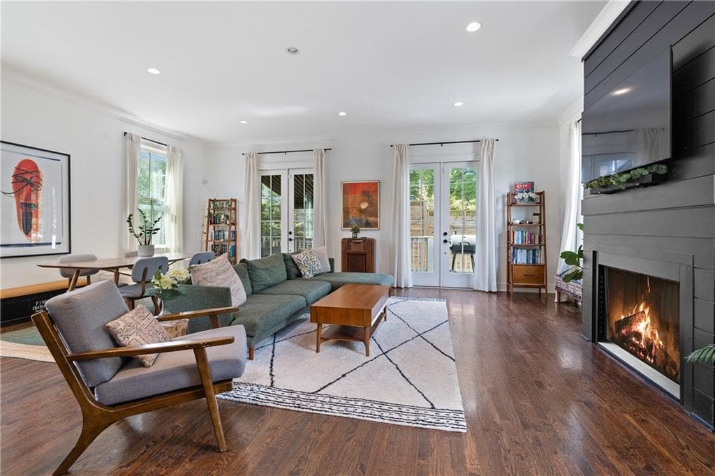 4 bedroom, 4 bathroom, 2,800 sq ft single family residence under contract at 62 Montgomery Street, Atlanta, GA 30307 — photo 5