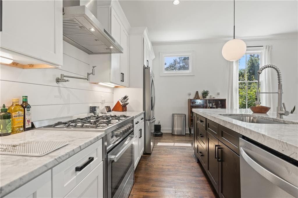 4 bedroom, 4 bathroom, 2,800 sq ft single family residence under contract at 62 Montgomery Street, Atlanta, GA 30307 — photo 10