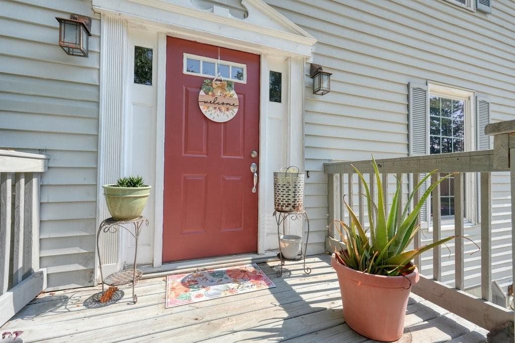 3 bedroom, 3 bathroom, 2,128 sq ft single family residence for sale at 1873 Hamby Place Drive, Acworth, GA 30102 — photo 4