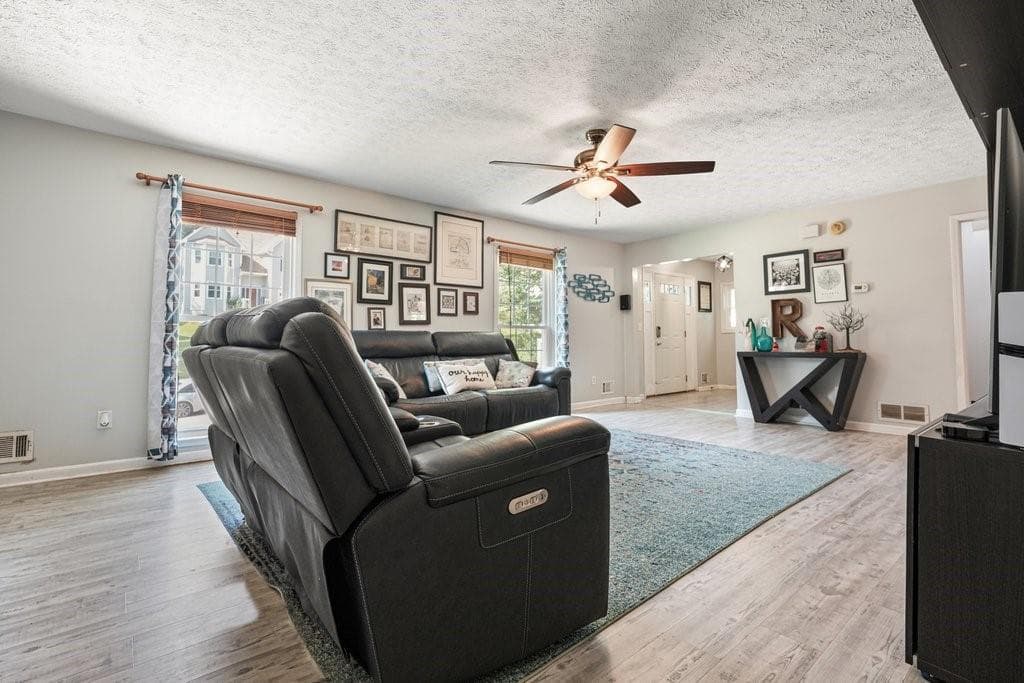 3 bedroom, 3 bathroom, 2,128 sq ft single family residence for sale at 1873 Hamby Place Drive, Acworth, GA 30102 — photo 9