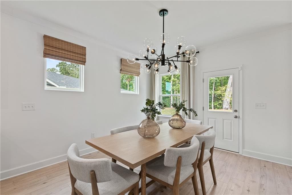 5 bedroom, 3 bathroom, 2,649 sq ft single family residence under contract at 906 Hillwood Circle, Villa Rica, GA 30180 — photo 6