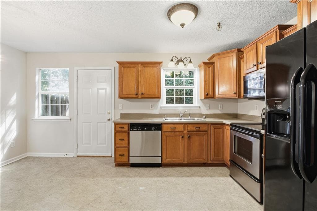 2 bedroom, 2 bathroom, 1,088 sq ft townhouse for sale at 208 Park Street 107, Dallas, GA 30132 — photo 5