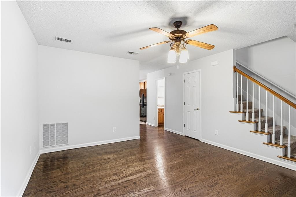 2 bedroom, 2 bathroom, 1,088 sq ft townhouse for sale at 208 Park Street 107, Dallas, GA 30132 — photo 7