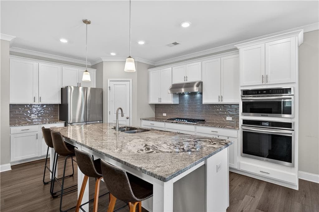 4 bedroom, 3 bathroom, 2,448 sq ft single family residence for sale at 1020 River Park Drive, Johns Creek, GA 30097 — photo 9