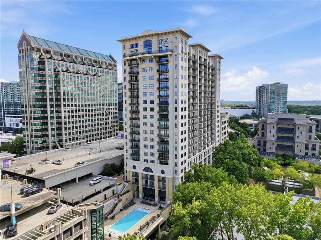 1 bedroom, 1 bathroom, 800 sq ft condominium for sale at 3040 Peachtree Road 708, Atlanta, GA 30305