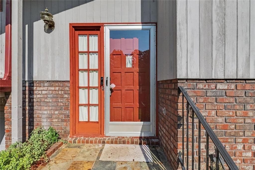 3 bedroom, 2 bathroom, 2,139 sq ft single family residence for sale at 462 Wall Bridge Road, Clarkesville, GA 30523 — photo 3