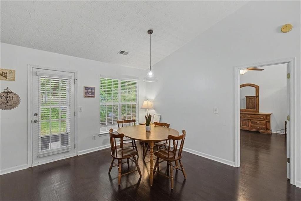 3 bedroom, 2 bathroom, 1,604 sq ft single family residence for sale at 221 Mount Laurel Drive, Dallas, GA 30132 — photo 10