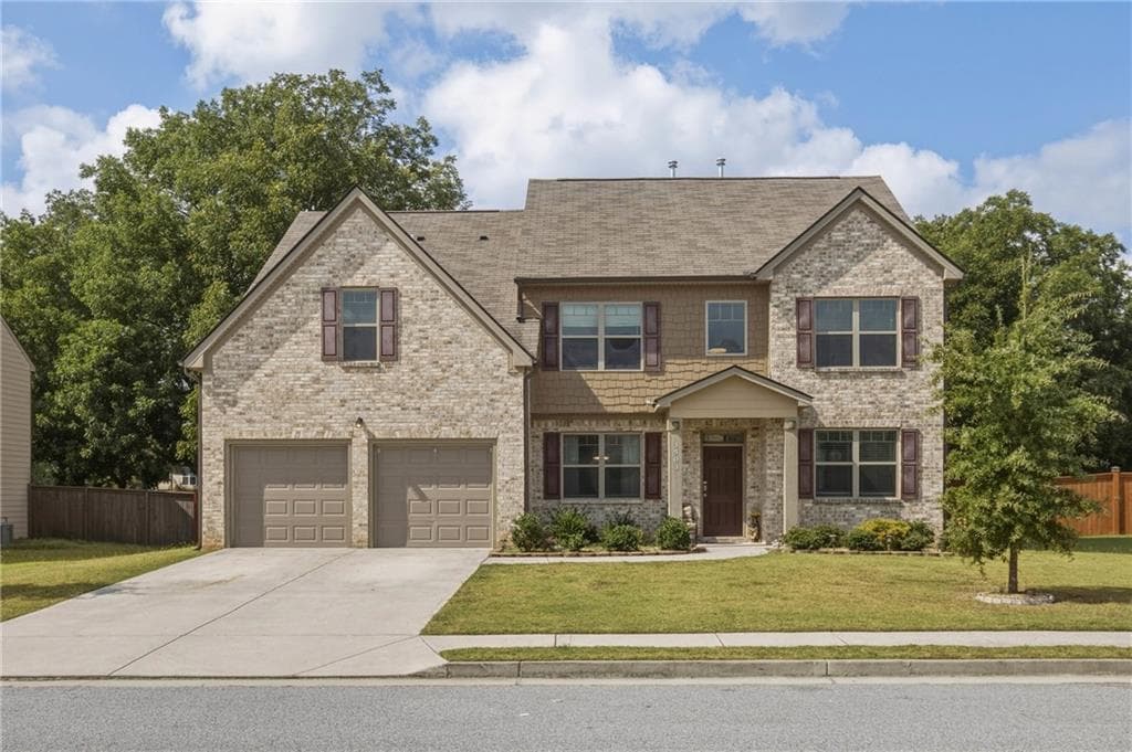5 bedroom, 4 bathroom, 3,157 sq ft home for sale at 3503 Stonebranch Lane, Loganville, GA