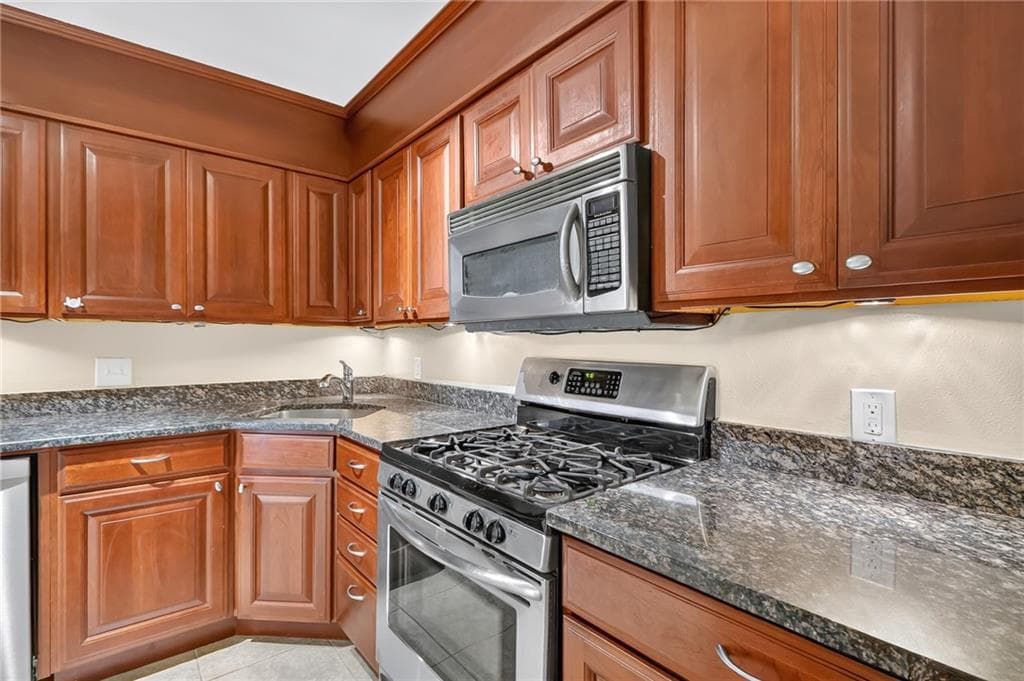 3 bedroom, 3 bathroom, 2,164 sq ft condominium for sale at 4620 Wieuca Road 41, Atlanta, GA 30342 — photo 8