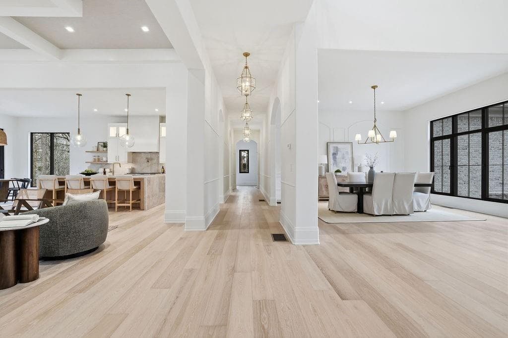 4 bedroom, 5 bathroom, 4,583 sq ft single family residence for sale at 135 Oak Leaf Trail, Milton, GA 30004 — photo 6