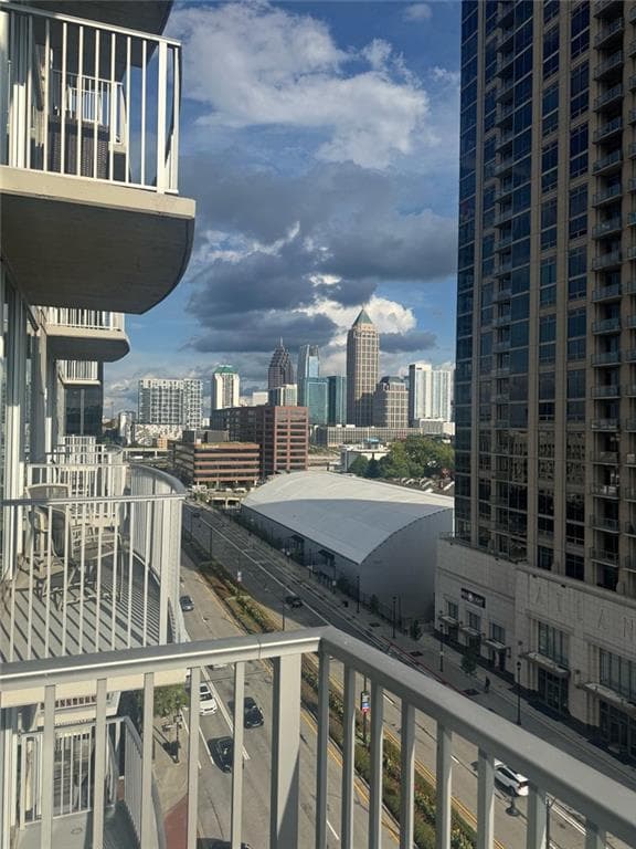 1 bedroom, 1 bathroom, 722 sq ft condominium for rent at 361 17th Street 909, Atlanta, GA 30363 for $2,800 a month — photo 3