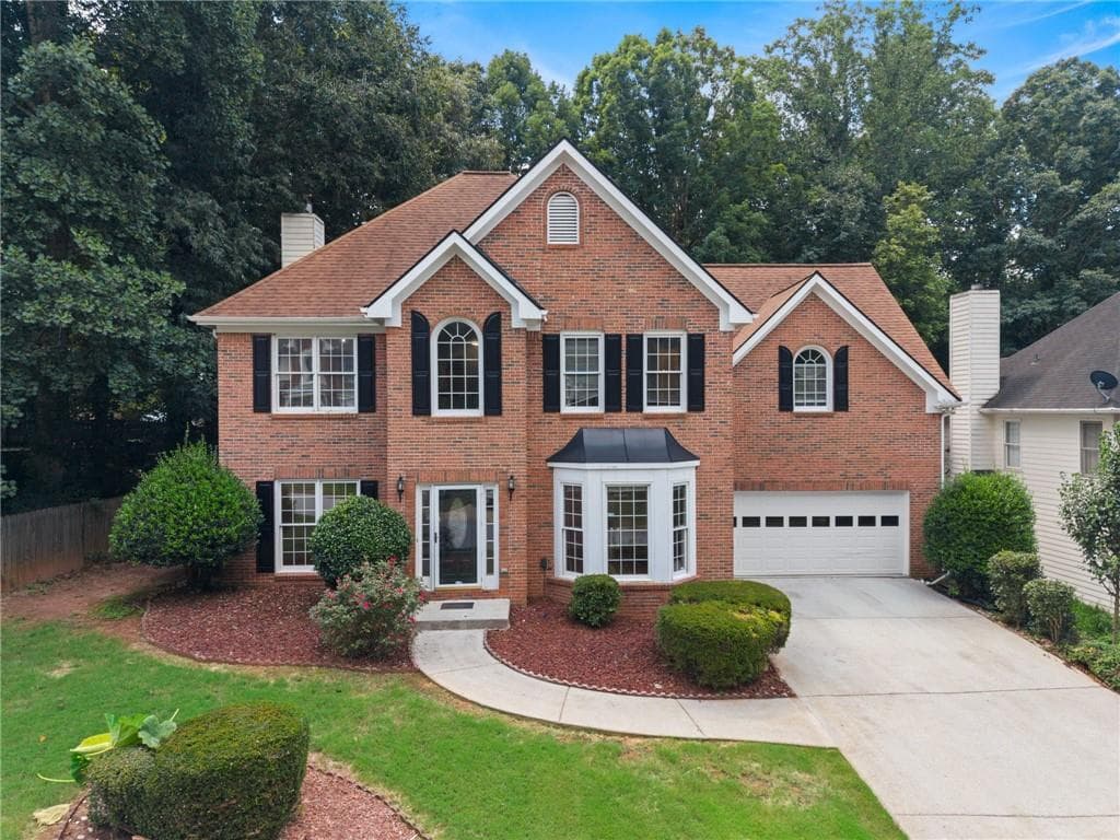 4 bedroom, 3 bathroom, 2,650 sq ft single family residence under contract at 1010 Burycove Lane, Lawrenceville, GA 30043 — photo 2