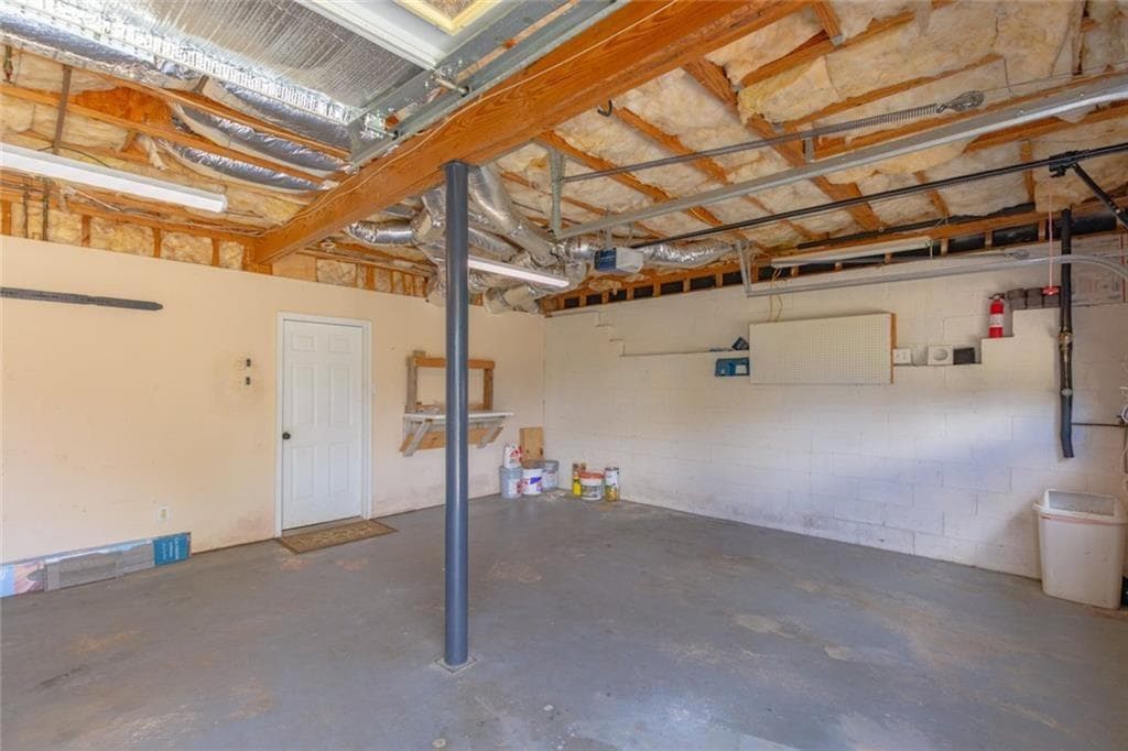 3 bedroom, 2 bathroom, 1,859 sq ft single family residence under contract at 2 Court Crossing, Adairsville, GA 30103 — photo 7