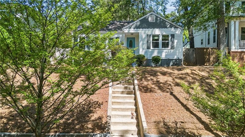 2 bedroom, 2 bathroom, 1,031 sq ft single family residence for rent at 2270 1st Avenue, Atlanta, GA 30317 for $2,900 a month — photo 1 of 28