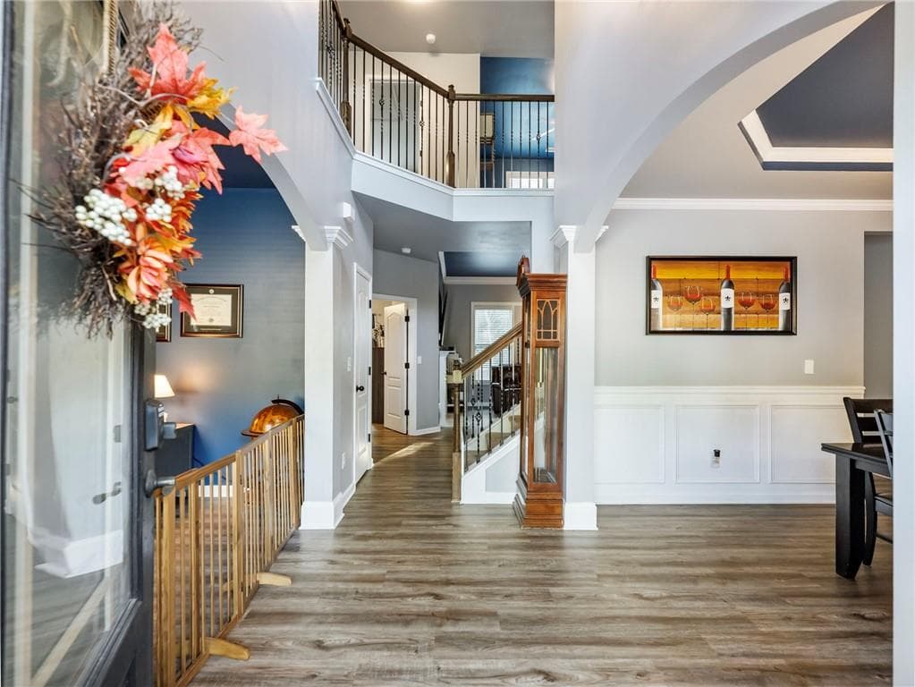 6 bedroom, 4 bathroom, 4,440 sq ft single family residence for sale at 2989 Estate View Court, Dacula, GA 30019 — photo 4
