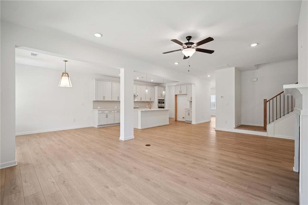 5 bedroom, 4 bathroom, 3,214 sq ft single family residence for sale at 6245 Kismet Road, Buford, GA 30518 — photo 5