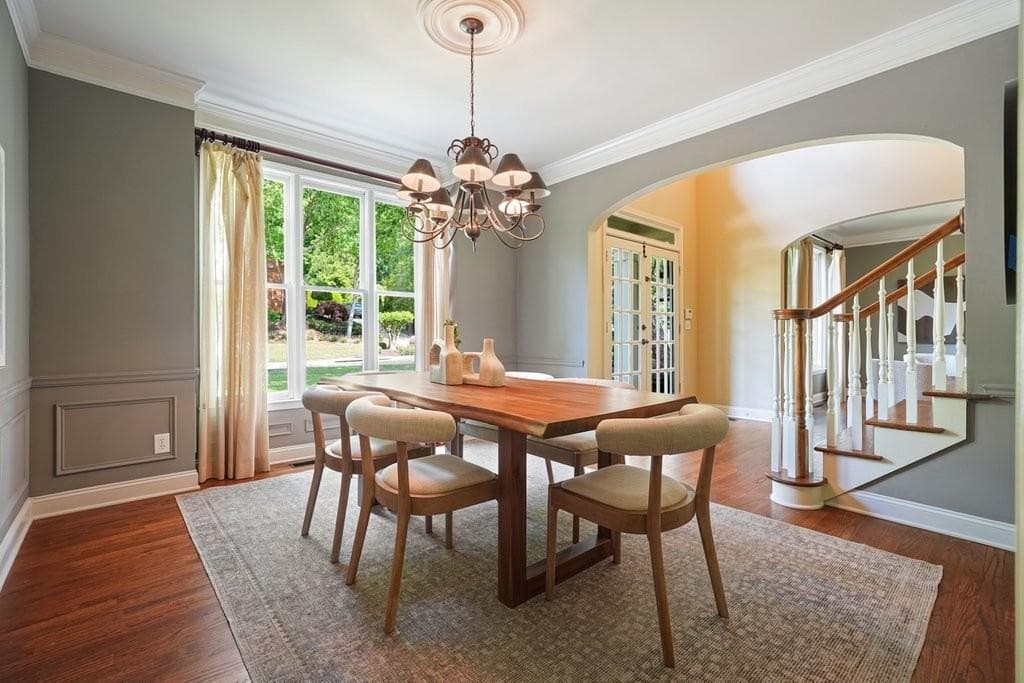 4 bedroom, 3 bathroom, 3,345 sq ft single family residence for sale at 12110 Lonsdale Lane, Roswell, GA 30075 — photo 6