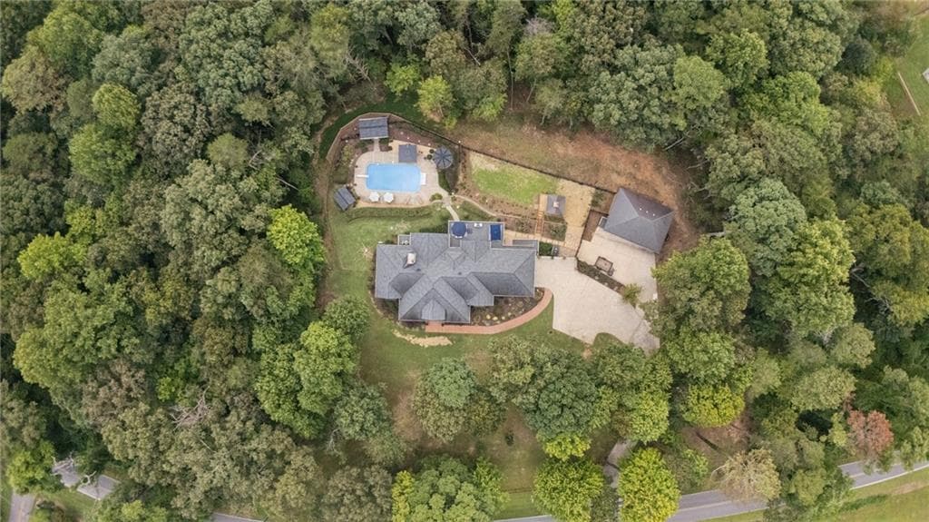 5 bedroom, 6 bathroom, 6,617 sq ft single family residence for sale at 335 Old Tails Creek Road, Ellijay, GA 30540 — photo 5