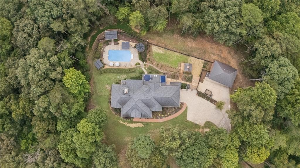 5 bedroom, 6 bathroom, 6,617 sq ft single family residence for sale at 335 Old Tails Creek Road, Ellijay, GA 30540 — photo 6