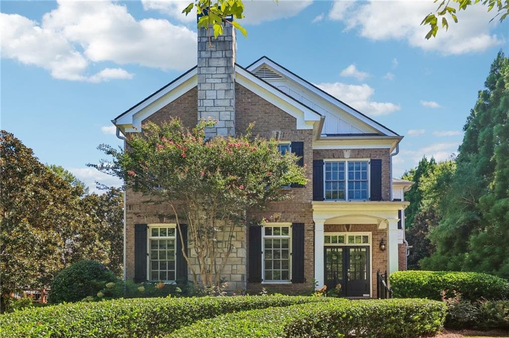 5 bedroom, 5 bathroom, 4,129 sq ft single family residence for sale at 12505 Needham Street, Alpharetta, GA 30004 — photo 2