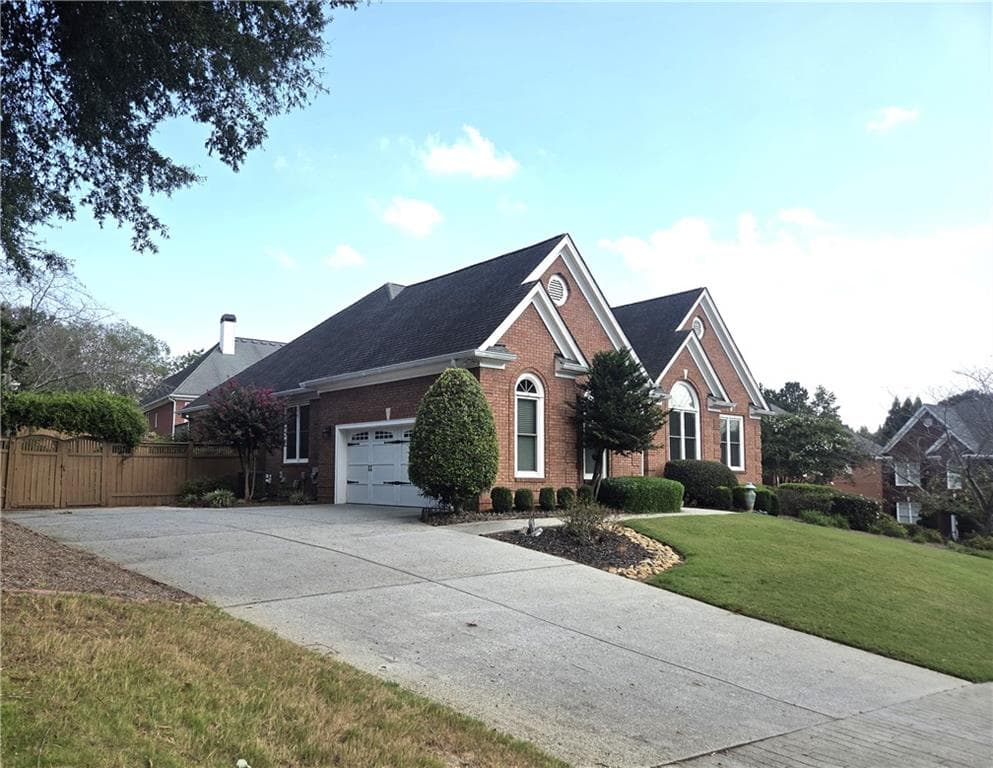 4 bedroom, 3 bathroom, 3,806 sq ft single family residence for rent at 2565 Harman Park Court, Duluth, GA 30097 for $3,400 a month — photo 2