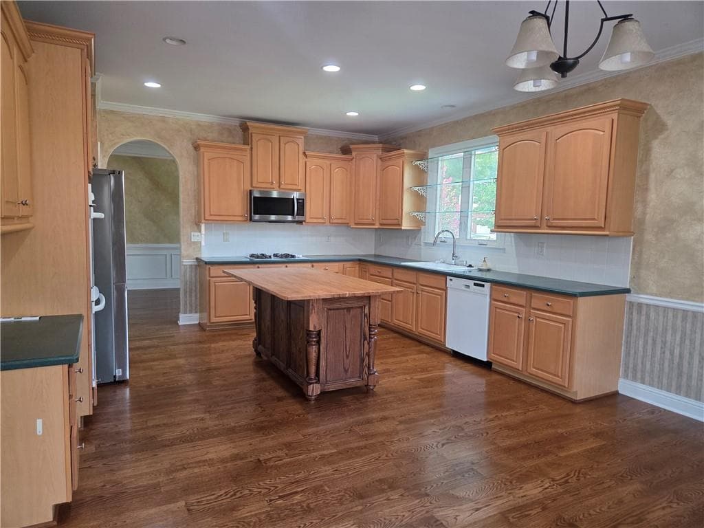 4 bedroom, 3 bathroom, 3,806 sq ft single family residence for rent at 2565 Harman Park Court, Duluth, GA 30097 for $3,400 a month — photo 7