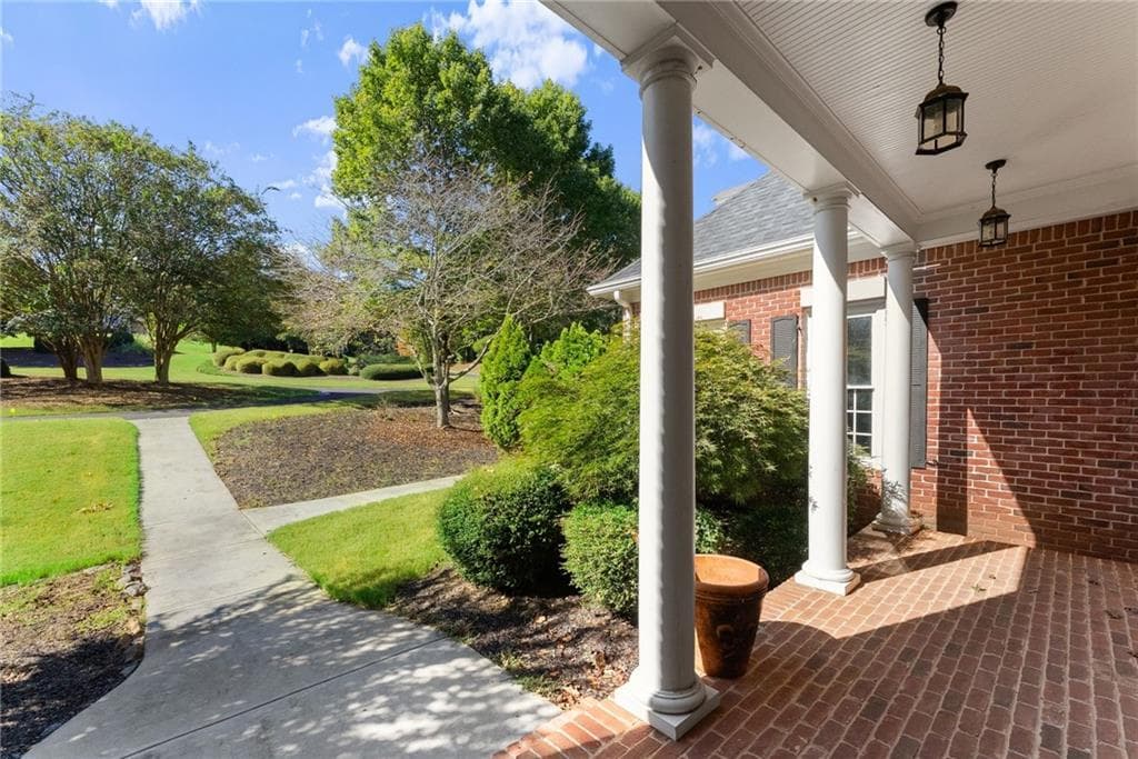 4 bedroom, 6 bathroom, 7,303 sq ft single family residence for sale at 2040 Tee Drive, Braselton, GA 30517 — photo 3