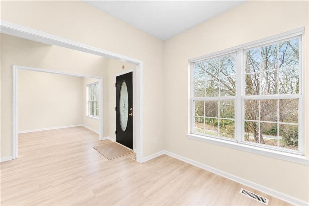 5 bedroom, 3 bathroom, 2,762 sq ft single family residence for rent at 3451 Leisure Lane, Gainesville, GA 30506 for $2,900 a month — photo 7