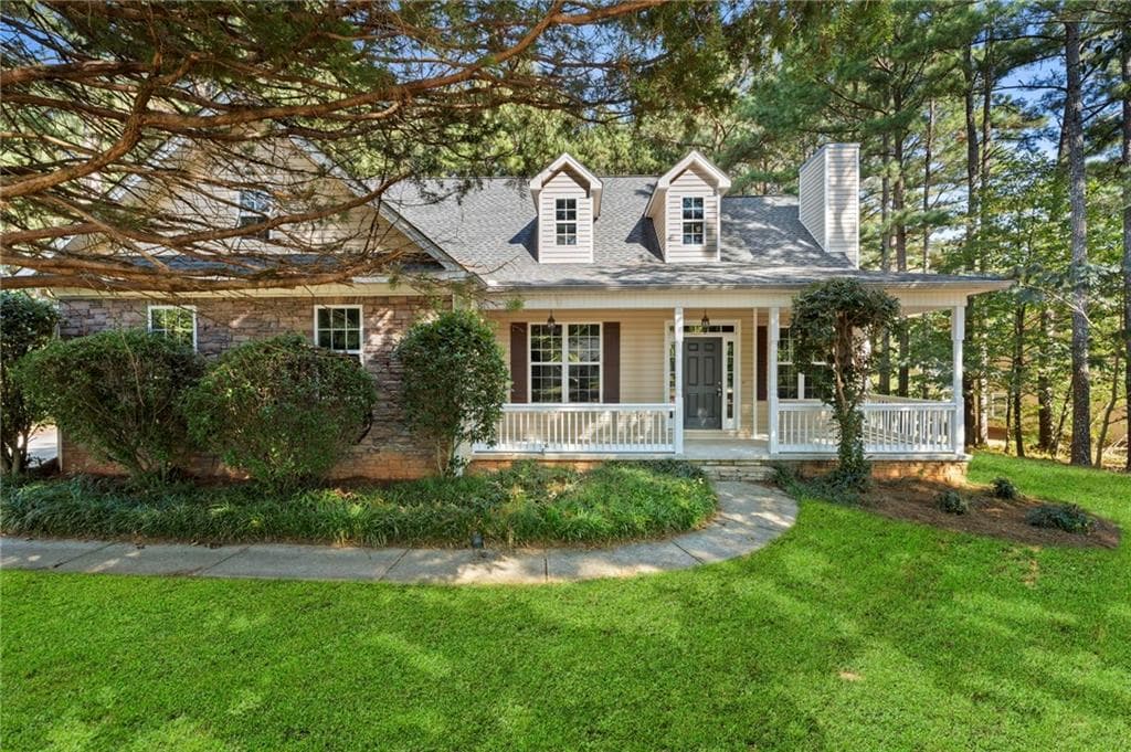 4 bedroom, 3 bathroom, 1,855 sq ft single family residence under contract at 530 Kaitlin Circle, Griffin, GA 30223 — photo 2