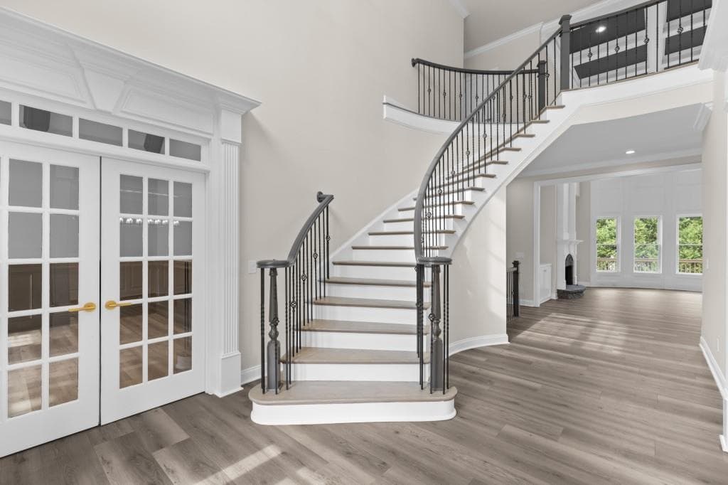 6 bedroom, 6 bathroom, 7,604 sq ft single family residence for sale at 2302 Walkers Glen Lane, Buford, GA 30519 — photo 5