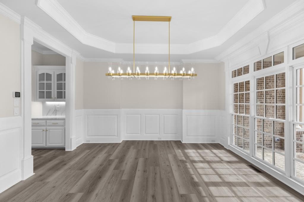 6 bedroom, 6 bathroom, 7,604 sq ft single family residence for sale at 2302 Walkers Glen Lane, Buford, GA 30519 — photo 10