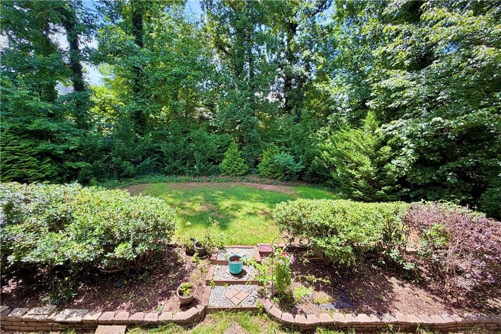 5 bedroom, 5 bathroom, 4,640 sq ft single family residence for sale at 1820 Eagle Summit Court, Lawrenceville, GA 30043 — photo 6