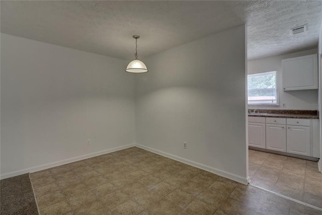 3 bedroom, 2 bathroom, 1,456 sq ft single family residence for sale at 4749 Lost Colony Court, Stone Mountain, GA 30088 — photo 8